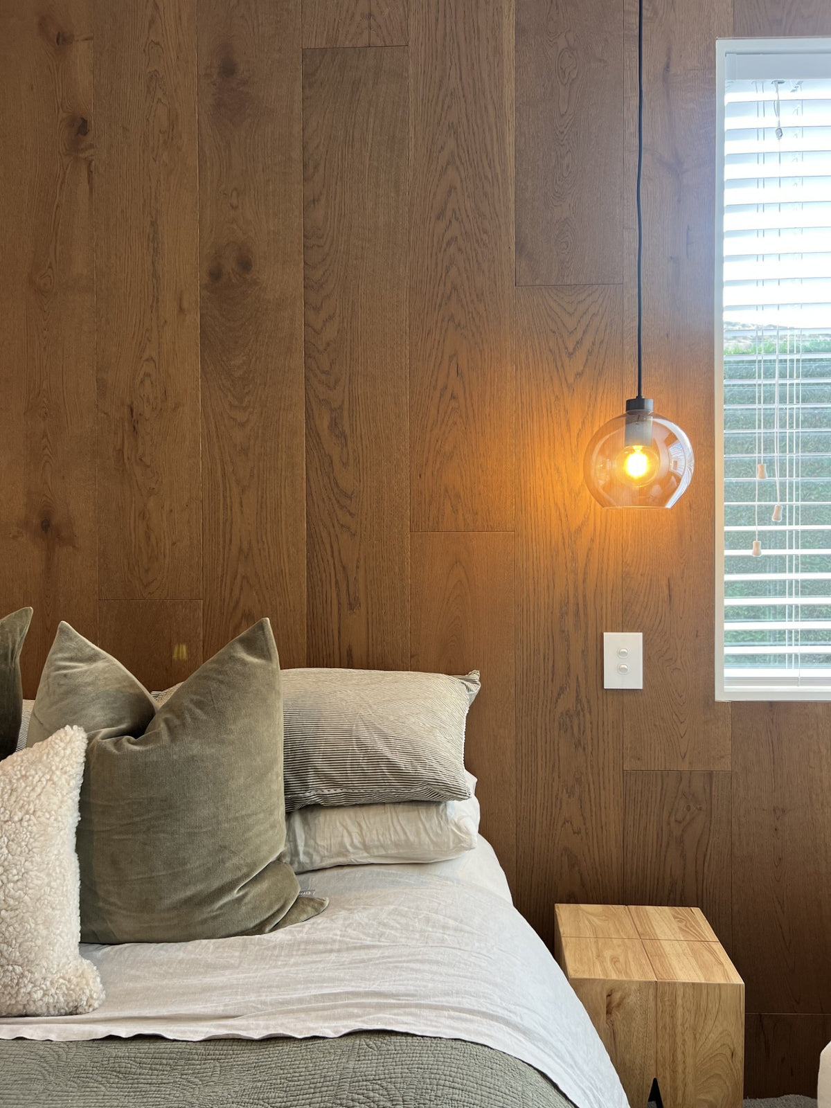 Apothecary 20cm Round Glass Fergus Pendant