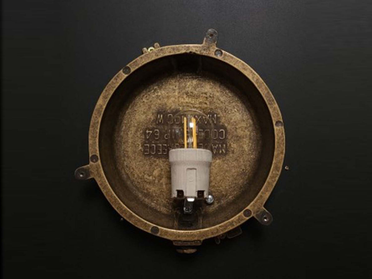 Zeus Bulkhead Outdoor Wall Light - IP64 rated