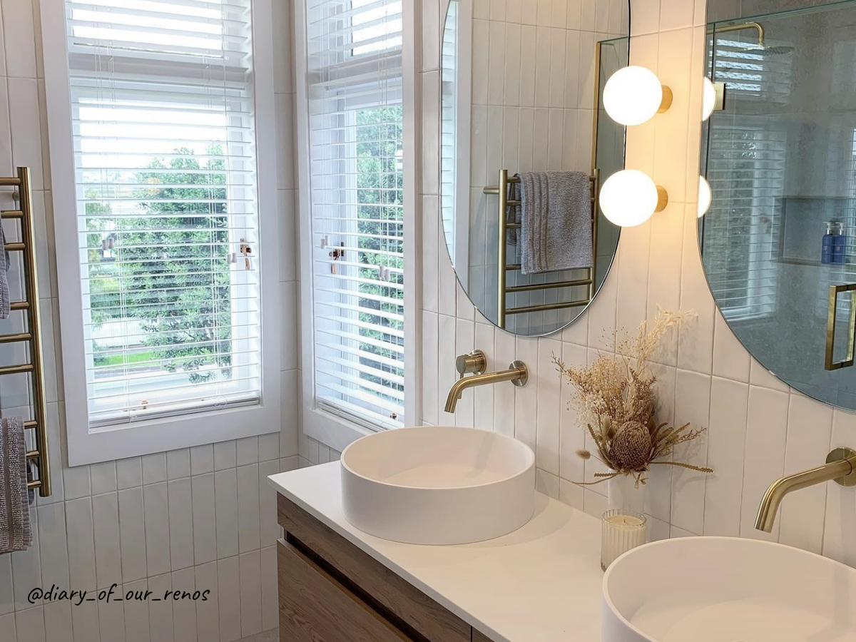Dott Wall Light
