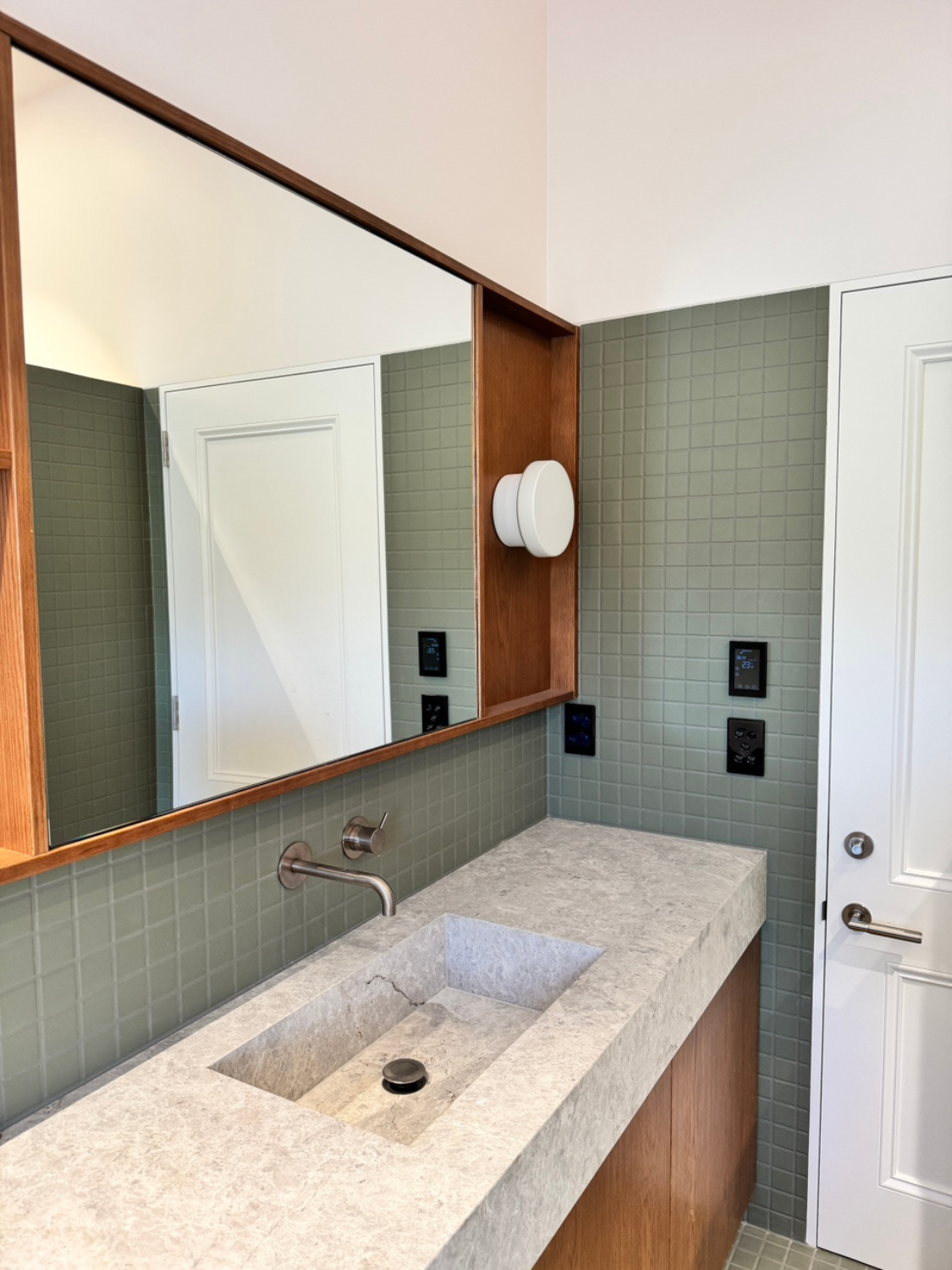 20cm Mr Button Ceiling/Wall Mount - IP44 rated