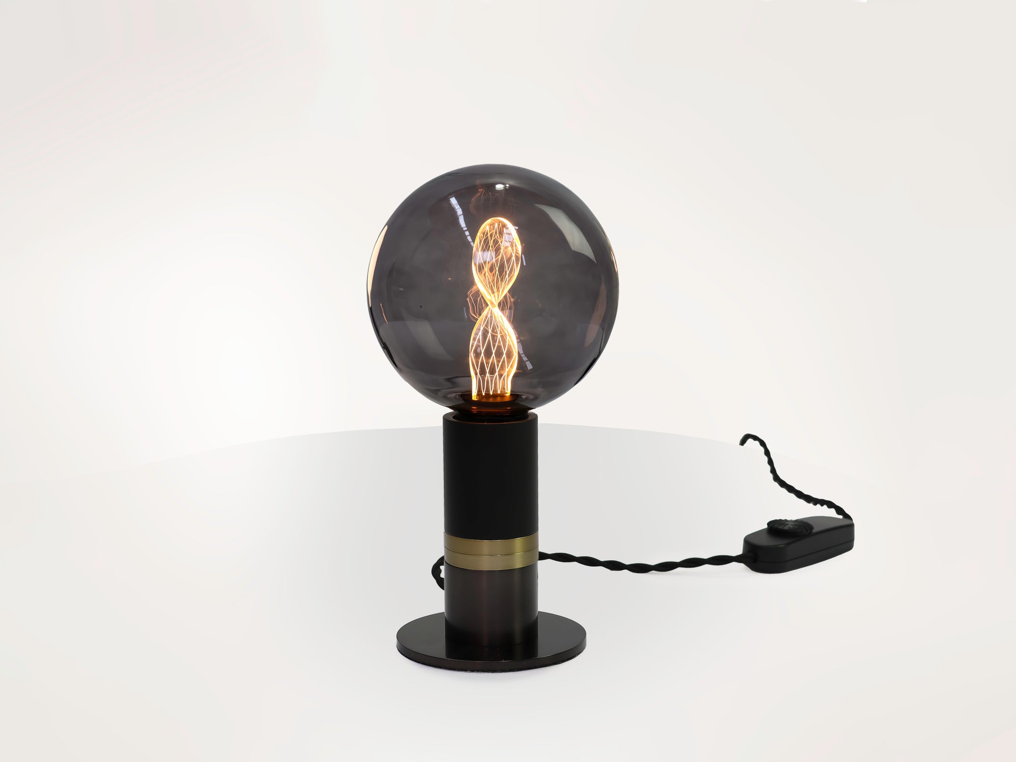 Fergie B Metal Table Lamp - Black