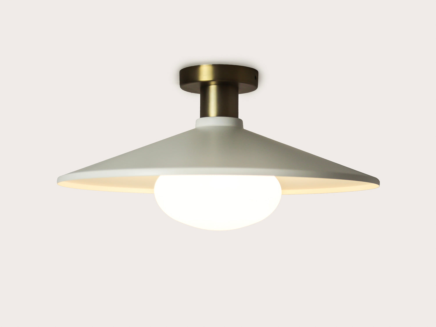 Fixed Fergus with 40cm Metal Shade