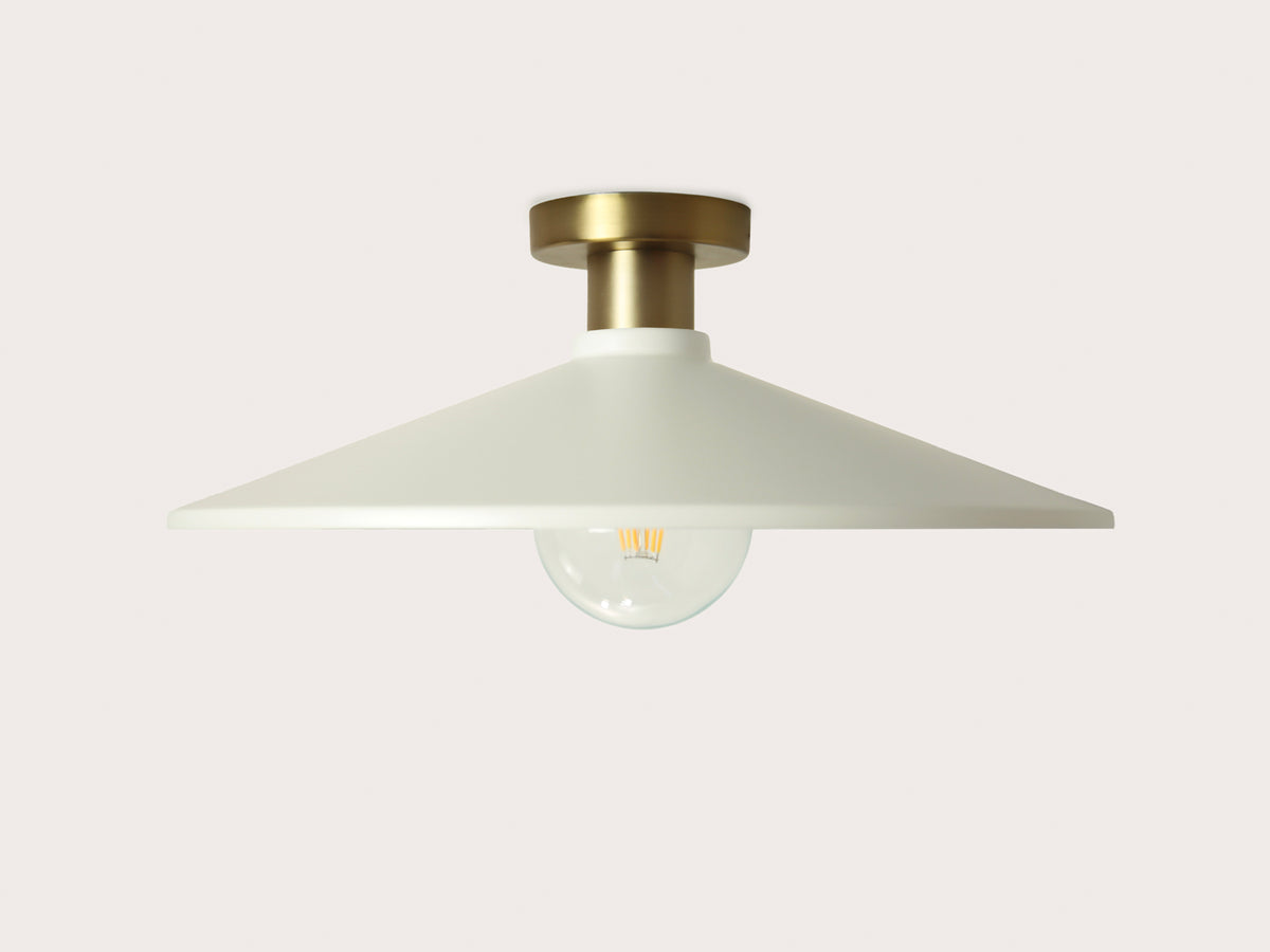 Fixed Fergus with 40cm Metal Shade