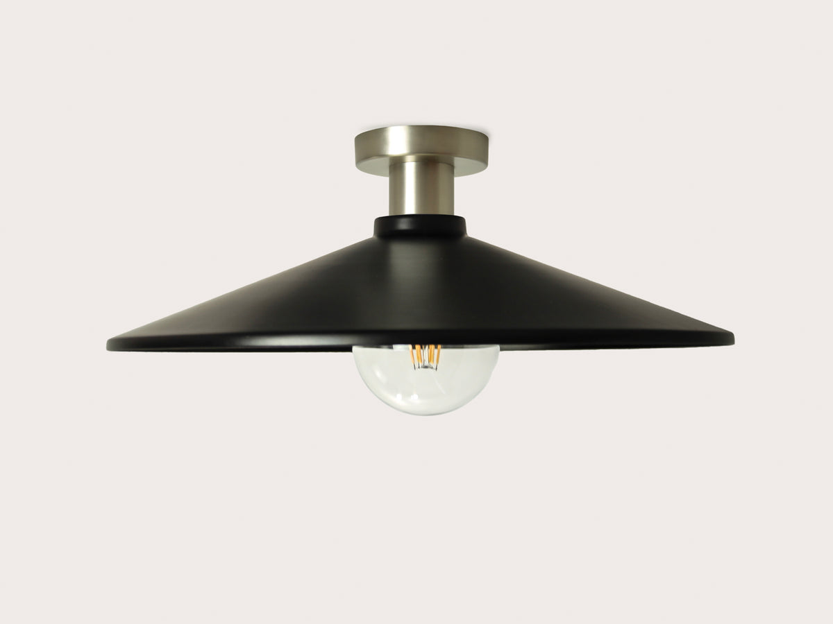 Fixed Fergus with 40cm Metal Shade