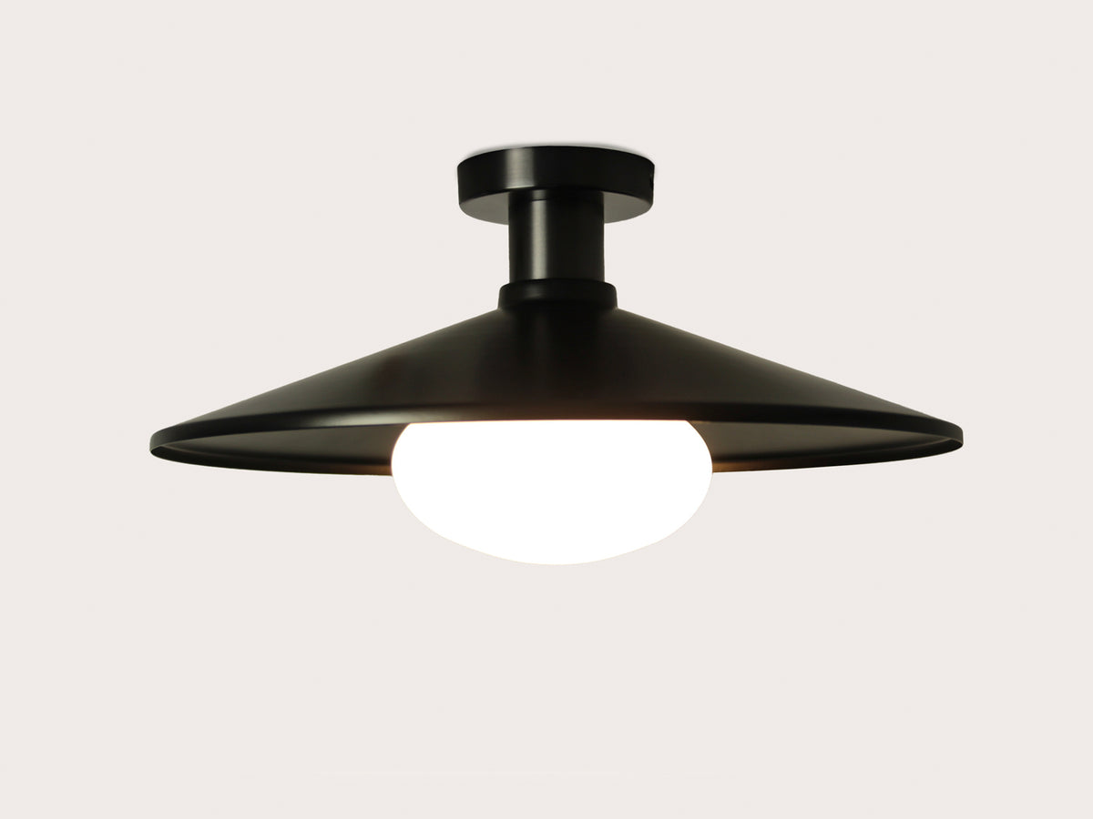 Fixed Fergus with 40cm Metal Shade