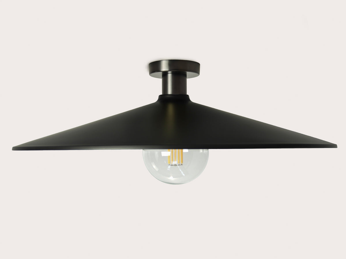 Fixed Fergus with 60cm Metal Shade