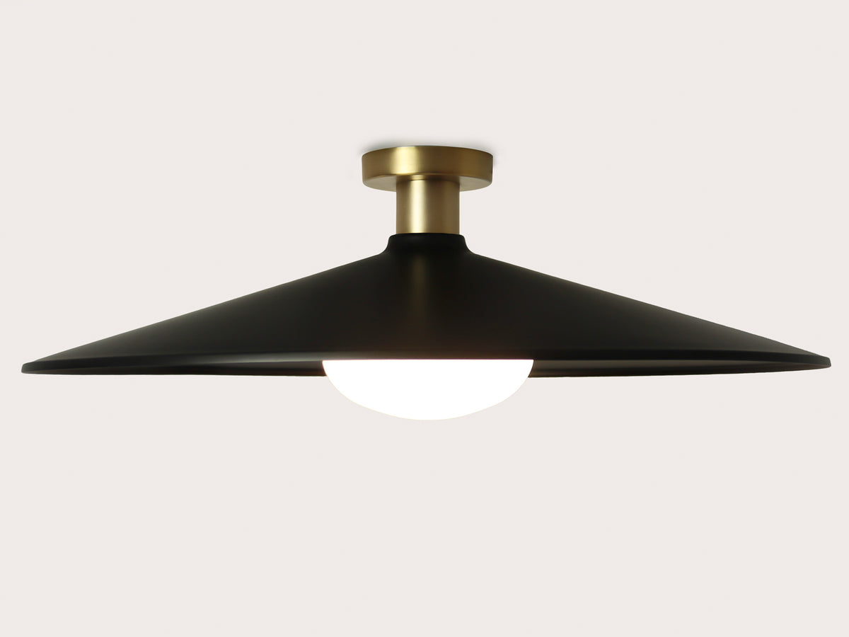 Fixed Fergus with 60cm Metal Shade