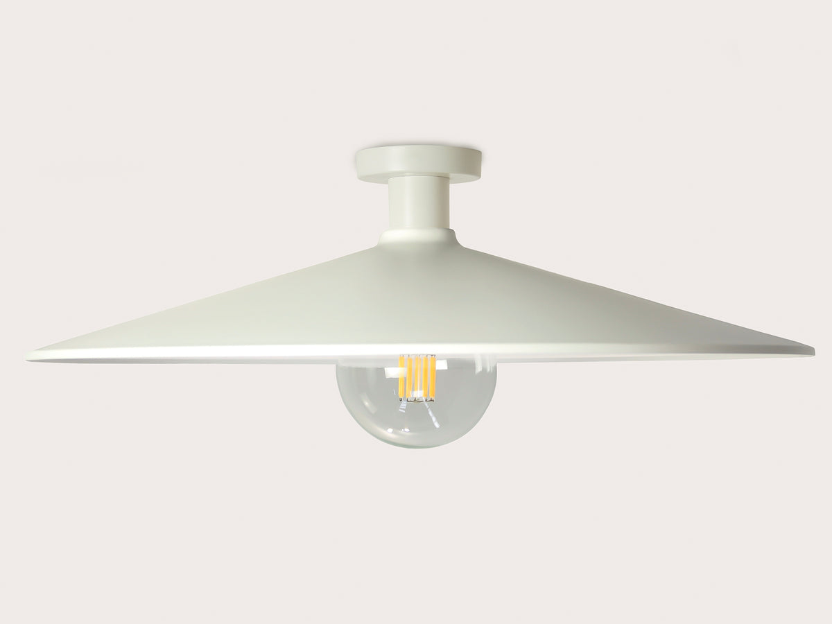 Fixed Fergus with 60cm Metal Shade