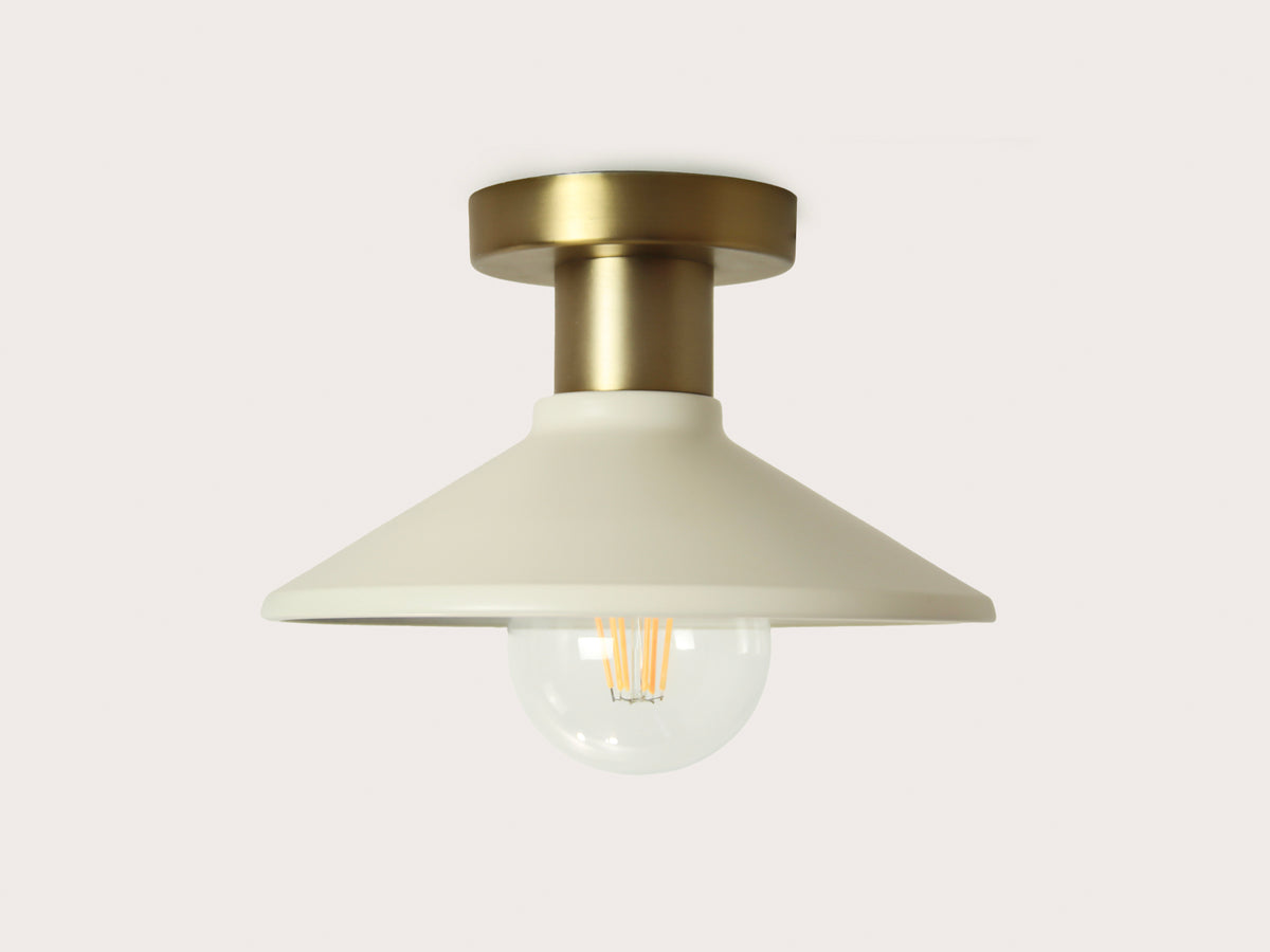 Fixed Fergus with 22cm Metal Shade