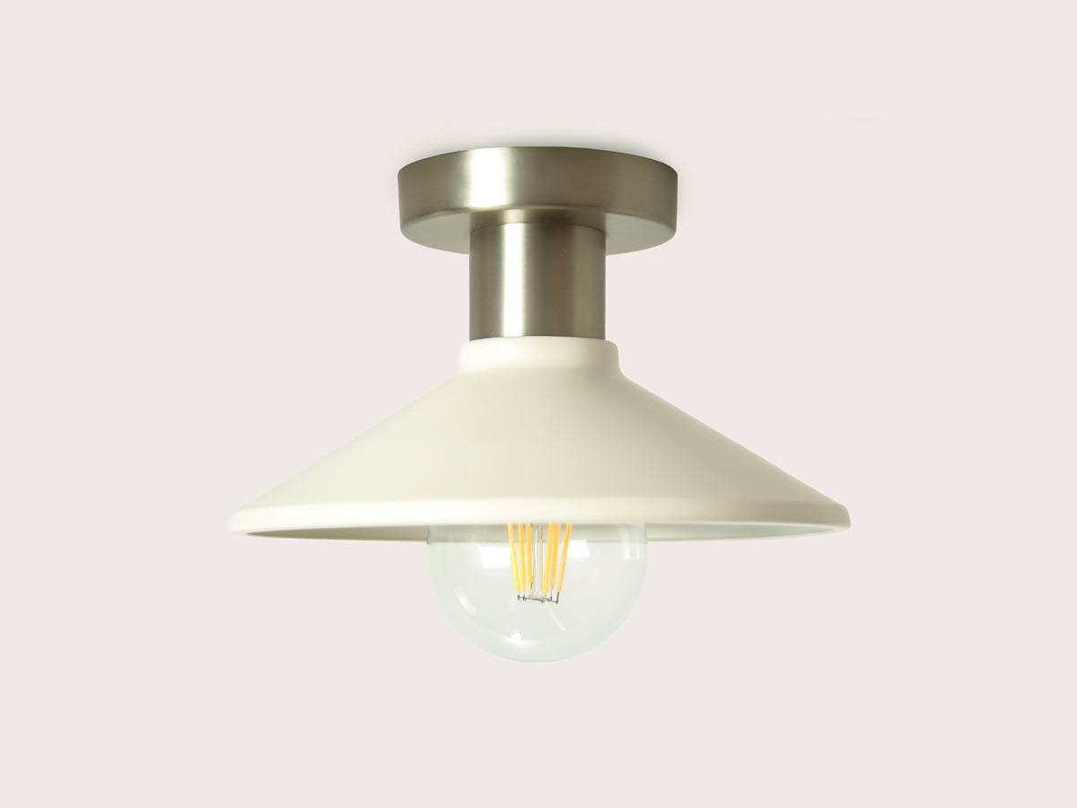 Fixed Fergus with 22cm Metal Shade