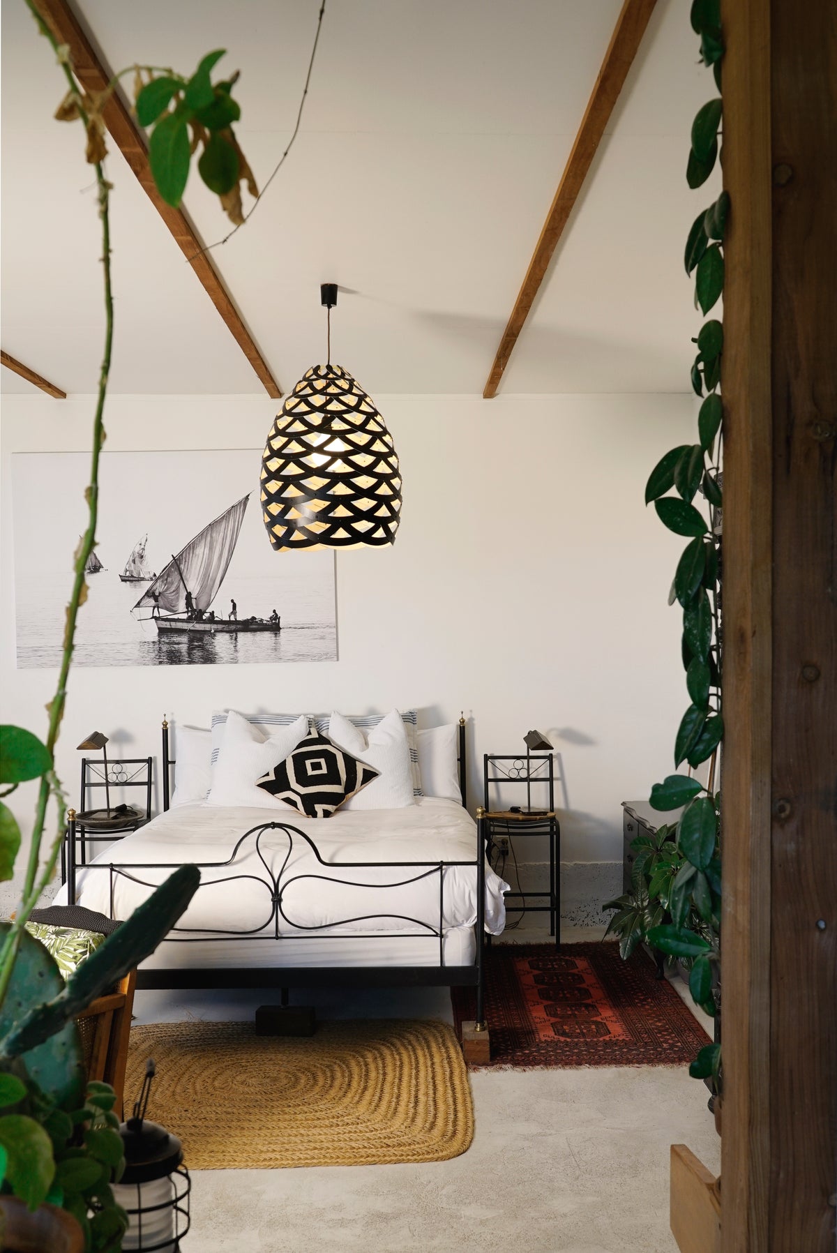 Tūī by David Trubridge.