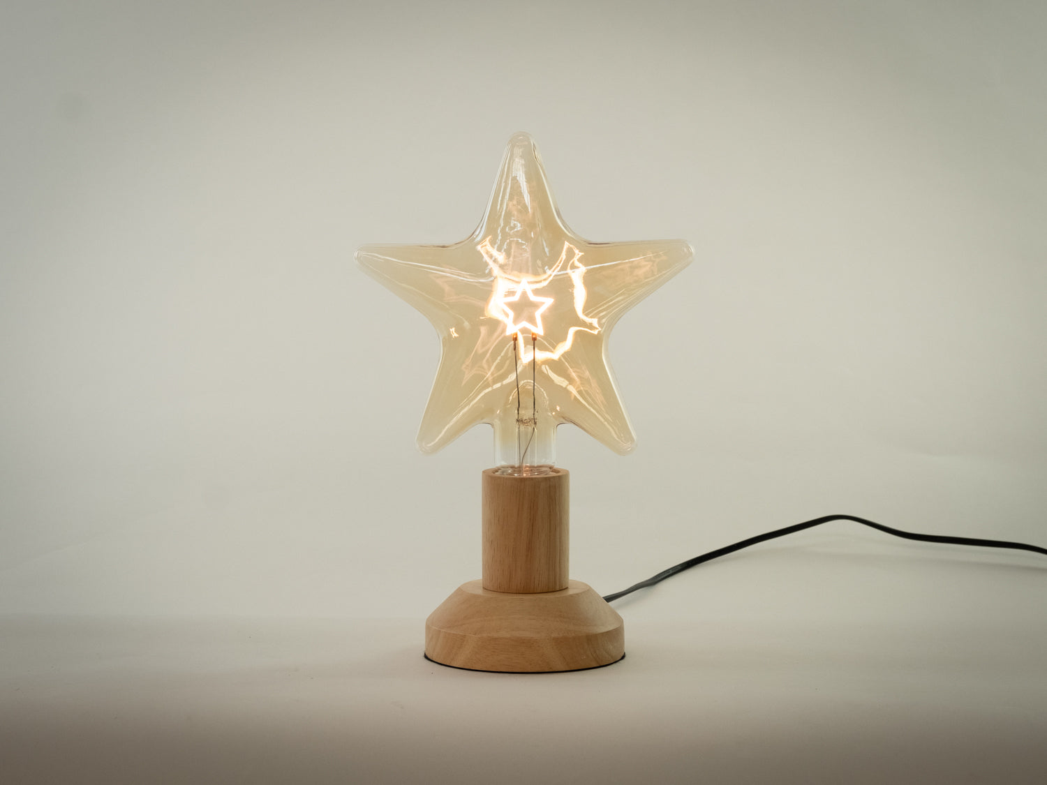 Bambino Star Wooden Table Lamp - img5e6803449adf6