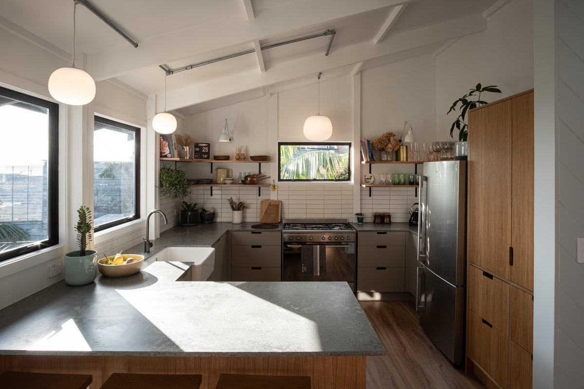 The Gang - Ollie Large Opal Glass Pendant  - img5e8a4b8fd9866